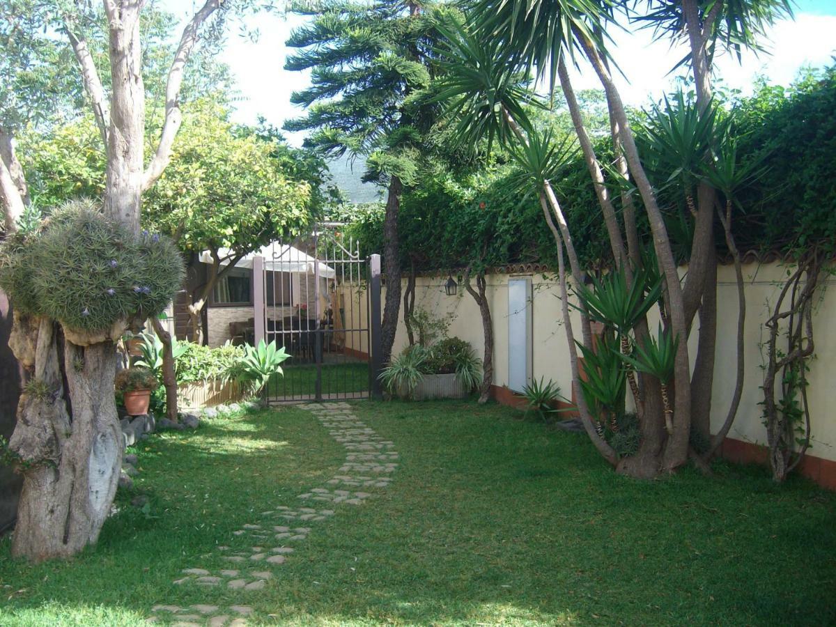 Villa Singola -Sole-Luna-Casavilladusoleil Acireale Kültér fotó